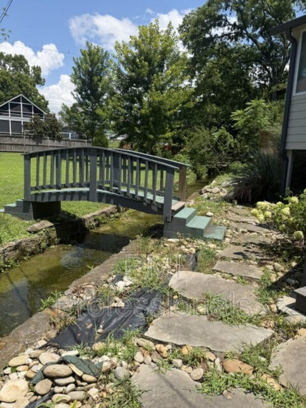 Photo - 234 Harding Pl