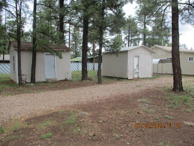 Photo - 330 S Woodland Rd