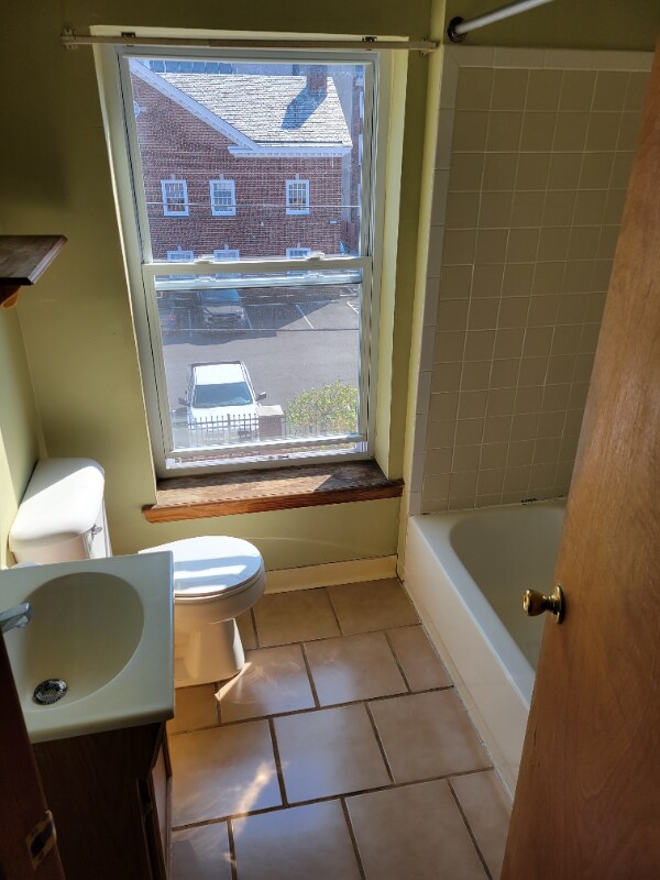 Photo - 552 N 17th St Unit 3F