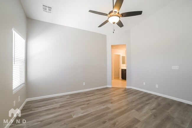 Photo - 3023 S 87th Dr