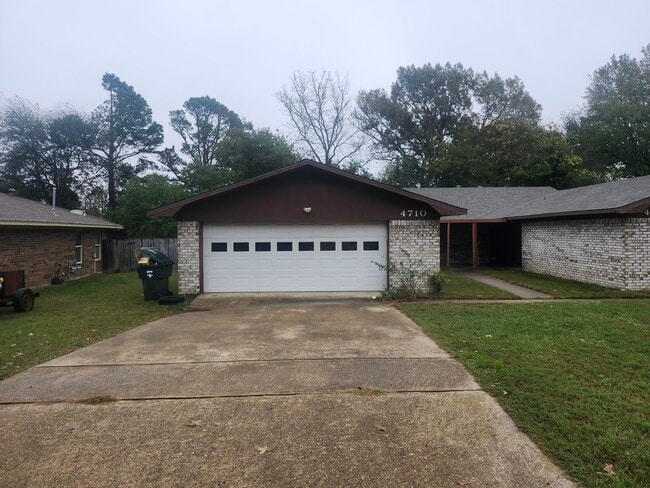 Building Photo - 4710 Edinburgh Dr