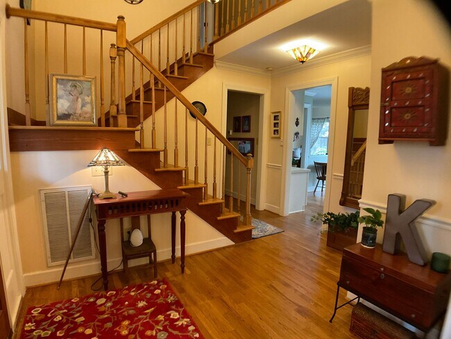 Photo - Spacious 4 Bedroom with Fenced Yard!