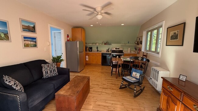 Building Photo - 27 Riverside Farm Dr Unit 27B Riverside Farm Rental