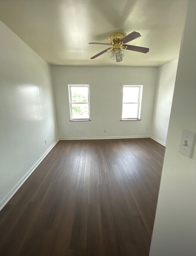 Photo - 3236 E Lombard St