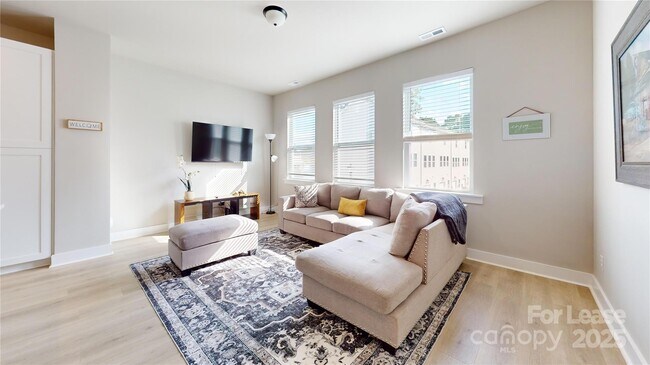 Photo - 5020 Central Ave