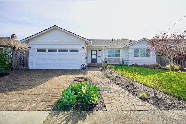 Photo - 89 Spindrift Passage