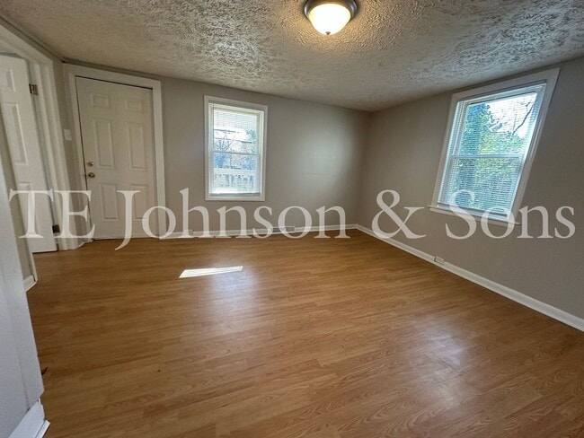 Photo - Charming 3-Bedroom Home with Spacious Yard...