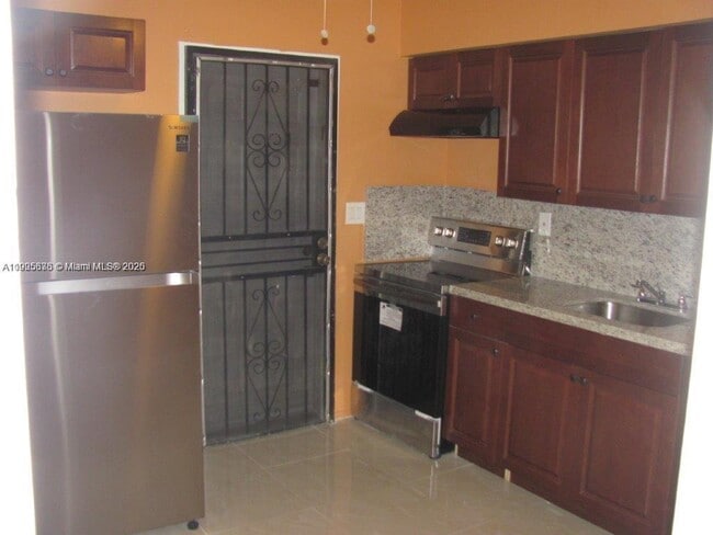 Photo - 311 NE 57th St Unit 313