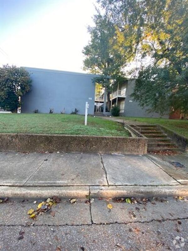 Building Photo - 152 N McLean Blvd Rental