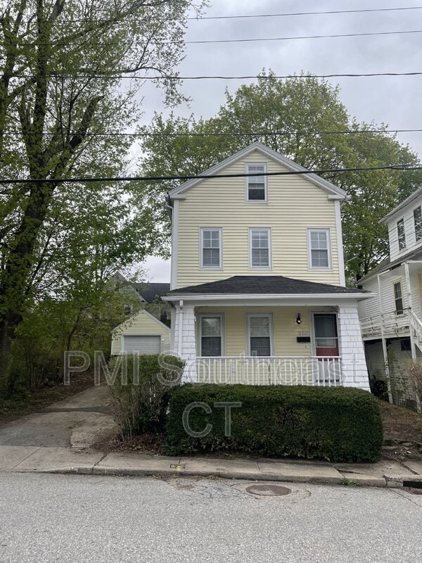 Photo - 253 Yantic St
