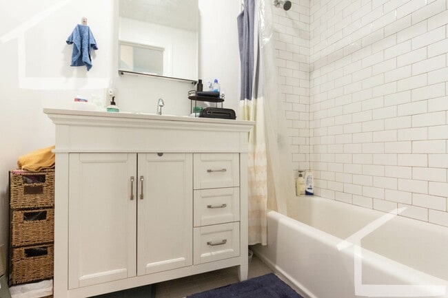 Photo - Great 1 Bed Just Came on the Market