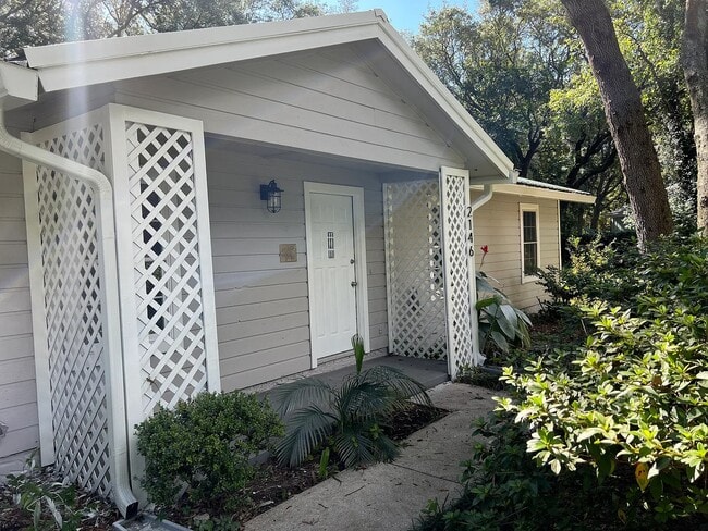 Building Photo - 2146 Golden Isle Ct