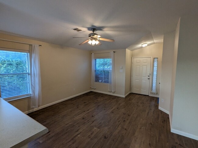 313 Tudor House Rd