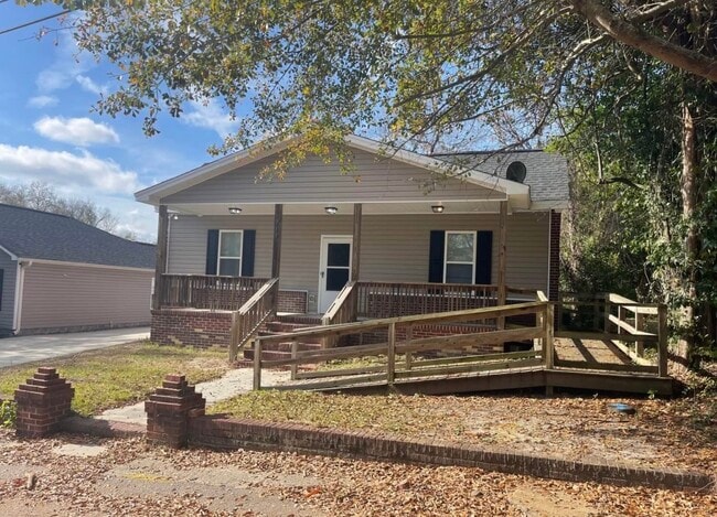 Building Photo - 1717 Campbell St