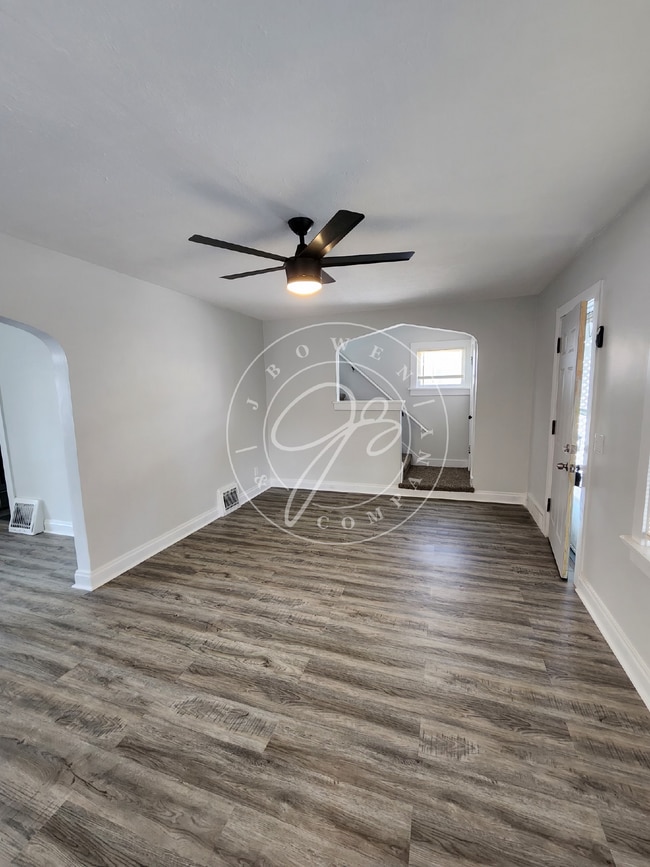 Photo - 2 bedroom with bonus partially finished basement in West Toledo