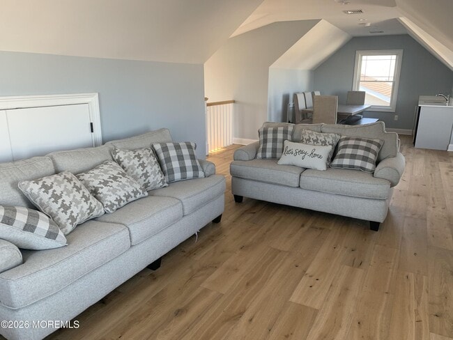 Photo - 15 S Surf Rd