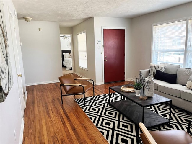 Photo - 470 Highland Blvd