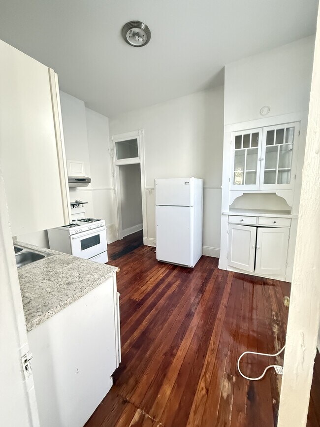 5226 Perrier St Unit Upper Left