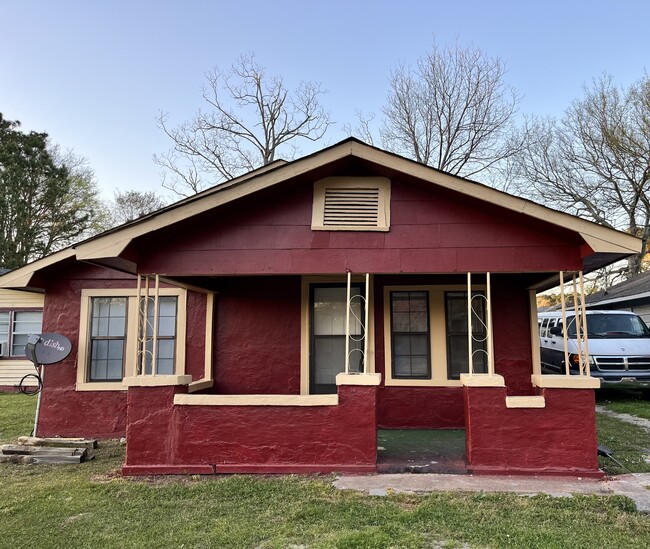 Welcome Home - 1038 Springfield Ave House