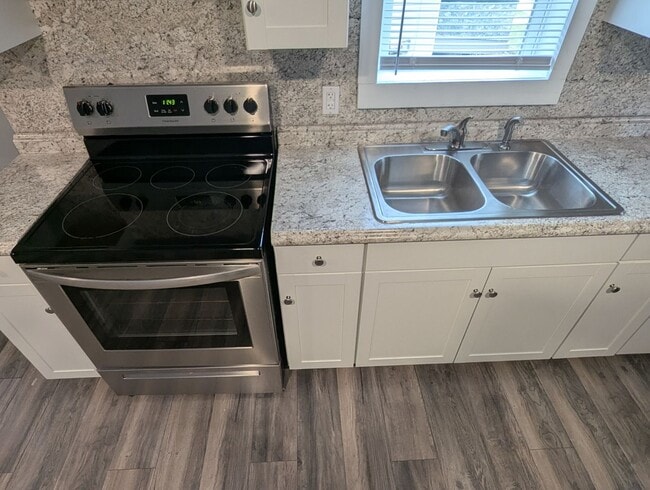 Photo - 1529-1531 Scott Street Unit 1531 Scott Street