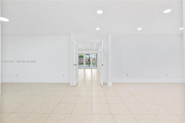5770 SW 55th St