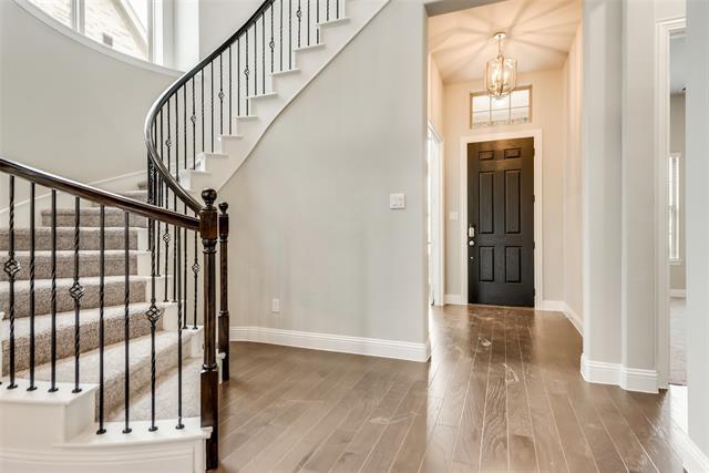 Photo - 17558 Bottlebrush Dr