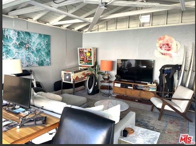 Building Photo - 3125 Stanford Ave