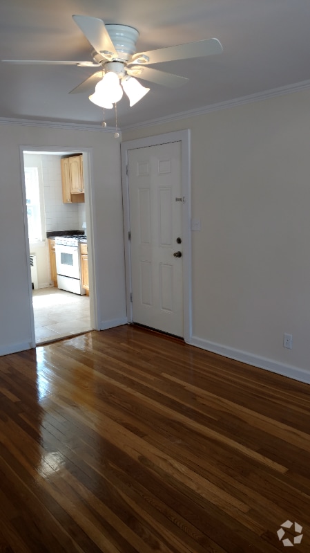 Building Photo - 29 Carolyn Terrace Unit B Rental
