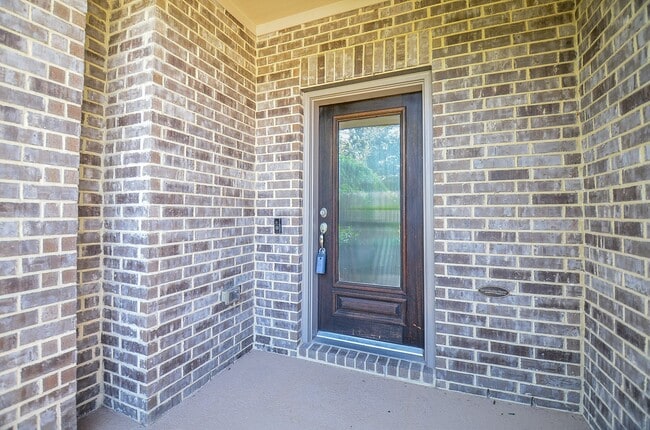 Photo - 18 Fountain Bend Ln