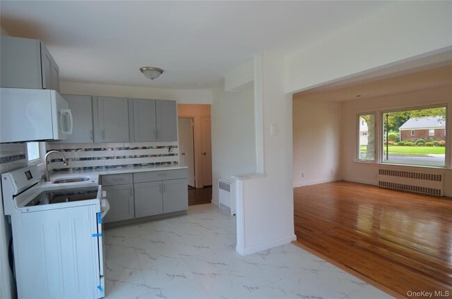 Photo - 771 Maple Pl