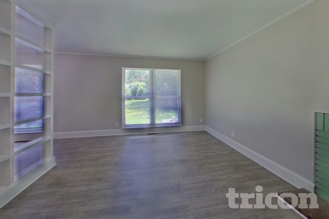 Photo - 5530 Wedgewood Dr