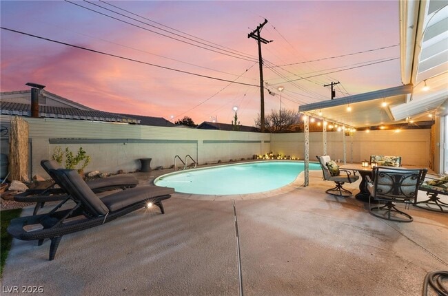 Photo - 105 Marigold Ln