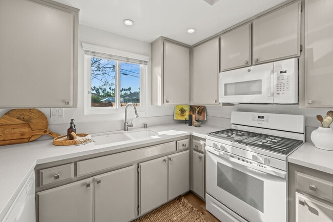 Photo - 4741 Choctaw Dr Unit 1