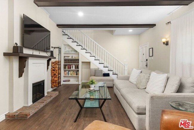 Photo - 9528 W Olympic Blvd