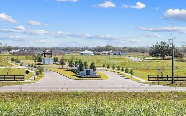 Photo - Luxury New Construction | 4 Bed / 3 Bath | River Road Corridor Near LSU