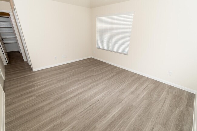 Photo - 5902 Sugar Field Ln