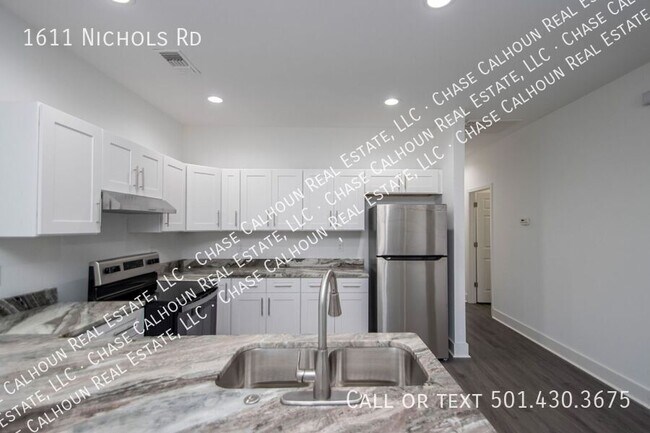 Photo - 1611 Nichols Rd