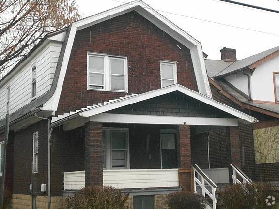Building Photo - 1301 Maple Ave Rental
