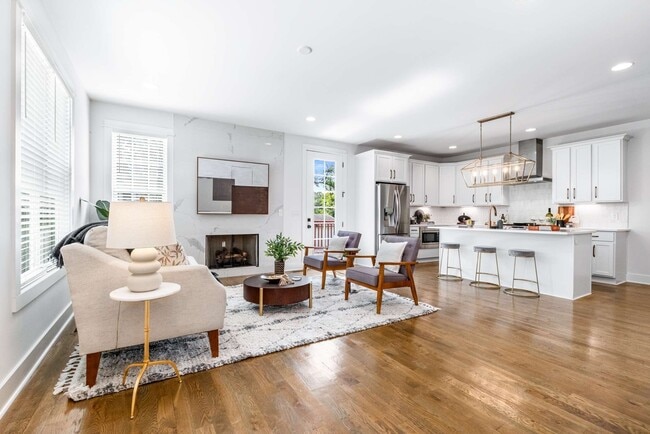 Photo - 6121 Neighborly Ave