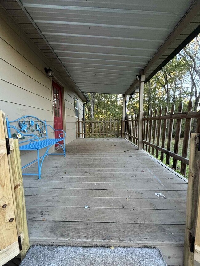 Photo - 317 Guthrie Dr