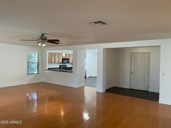 Building Photo - 10625 W Villa Chula Rental