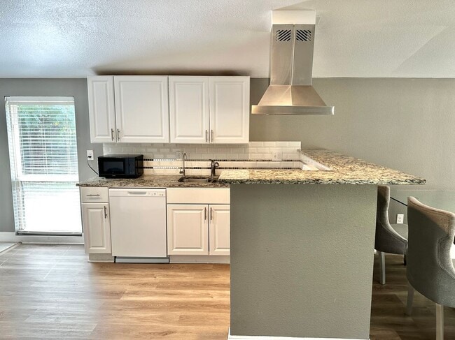 Photo - 1716 W Mayfield Rd