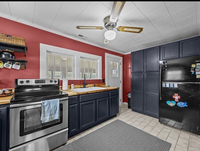 Photo - 1305 Halltown Rd