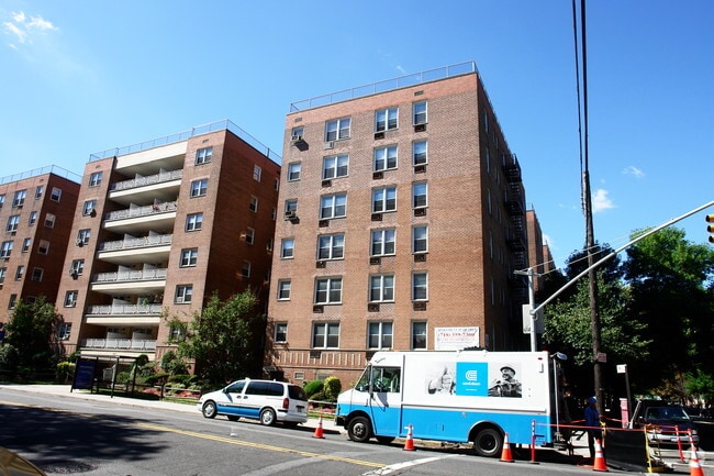 Kendall Hall Apartments