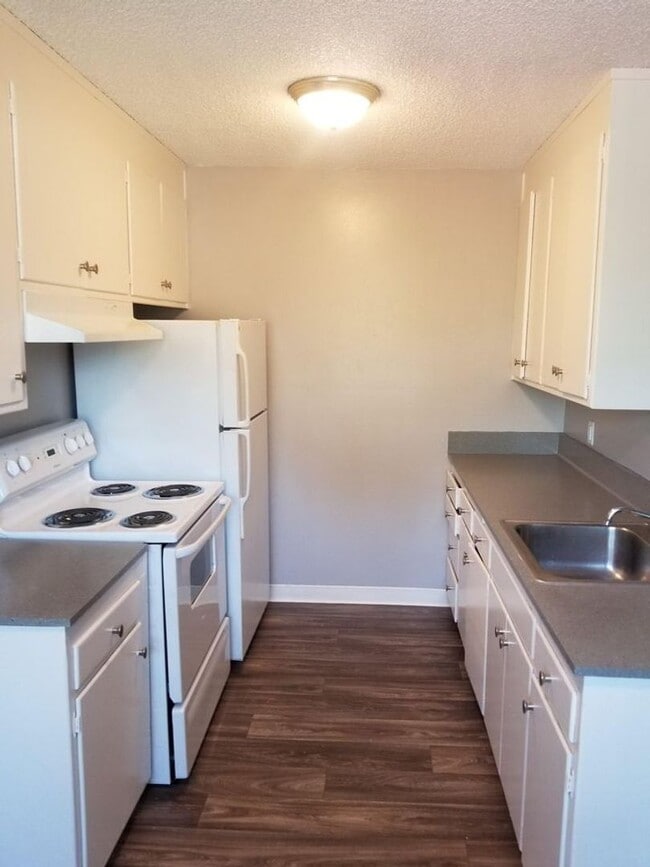 Photo - Spring Glen Apartments