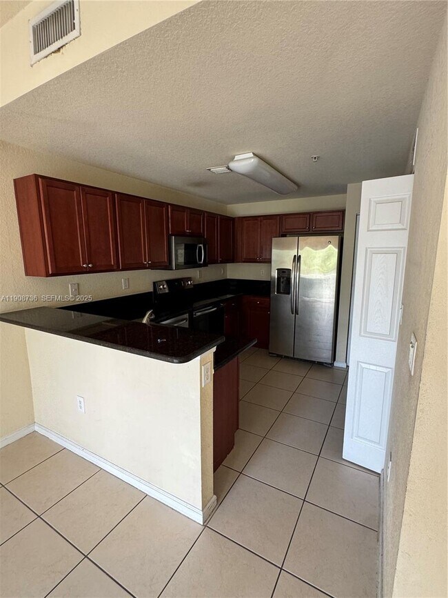 Photo - 11605 NW 89th St Unidad 209