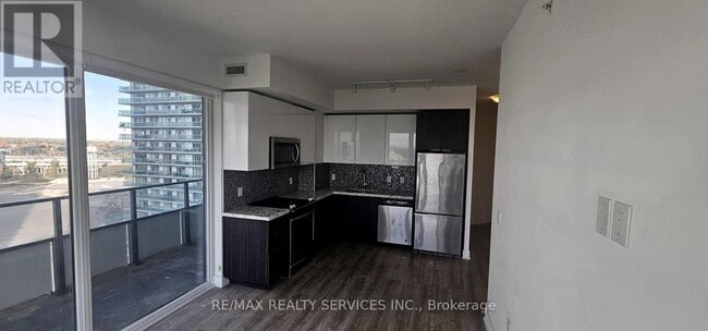 Photo - 20 Shore Breeze Dr Unit 1402