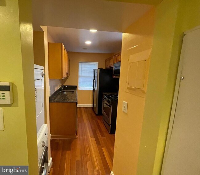 Photo - 3868 9th St SE Unit 202