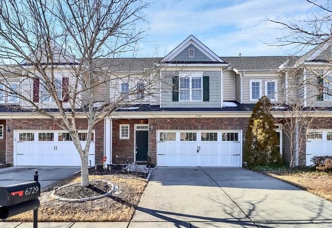 Building Photo - Spacious 3BD/3.5BA Townhome in Sedona at Stone Creek Ranch!