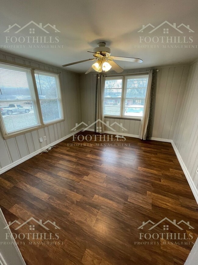 Photo - 3012 Cambridge Rd